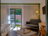 Chambre jacuzzi privatif - © HOTEL LE CAVIER Chambre jacuzzi privatif