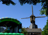 Jeux gonflable - © HOTEL LE CAVIER Jeux gonflable