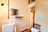 Chambre d'hôtes l'Oisellerie - Salle de douche Refuge - © Thierry Pineau Chambre d'hôtes l'Oisellerie - Salle de douche Refuge