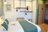 Hôtel Marguerite d'Anjou - Chambre PREMIUM PMR - © Pierre-Louis Turquet Hôtel Marguerite d'Anjou - Chambre PREMIUM PMR