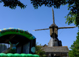 Jeux gonflable - © HOTEL LE CAVIER Jeux gonflable