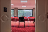 Salle séminaire 50m² - © HOTEL LE CAVIER Salle séminaire 50m²