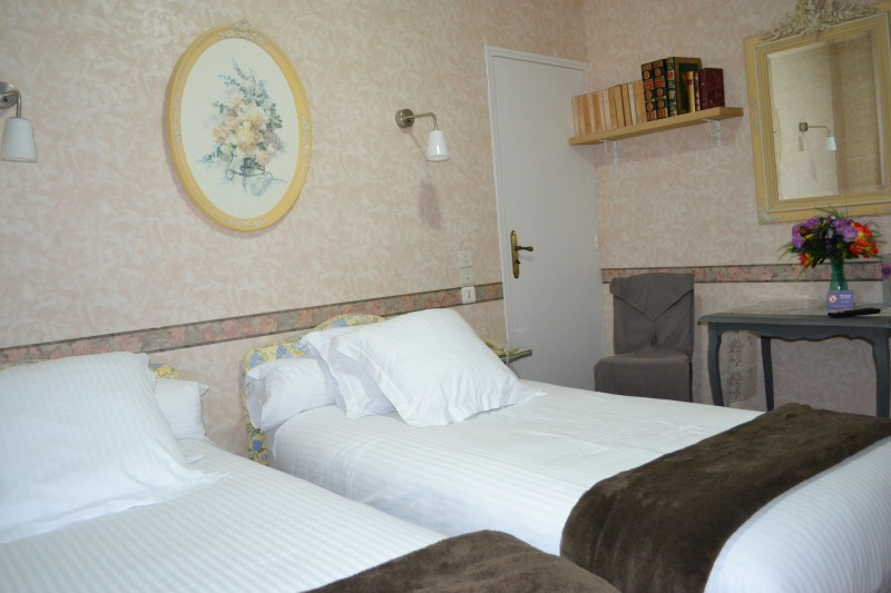 Hôtel Le Castel - Chambre twin - © Alain Couet Hôtel Le Castel - Chambre twin