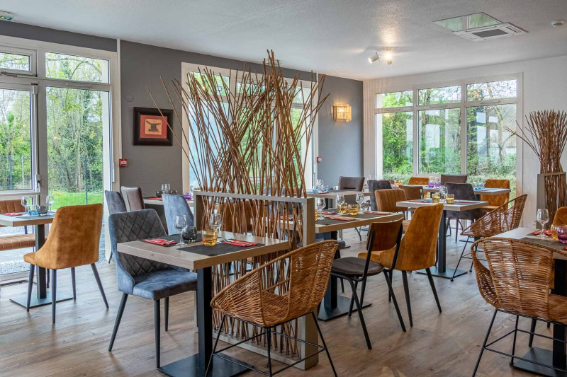 Le Village 49 - Salle de restaurant - © Erwan Fiquet Le Village 49 - Salle de restaurant