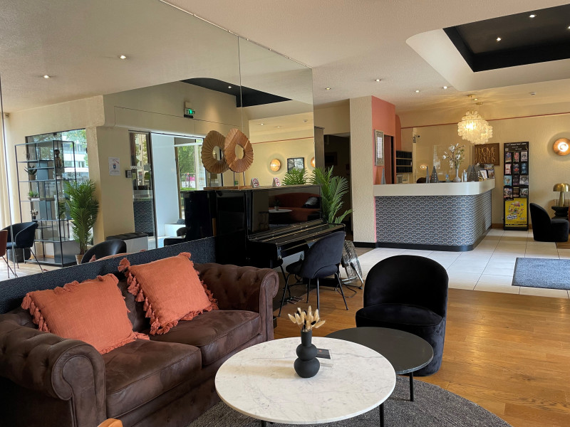 Hôtel Le Progrès -Salon-bar