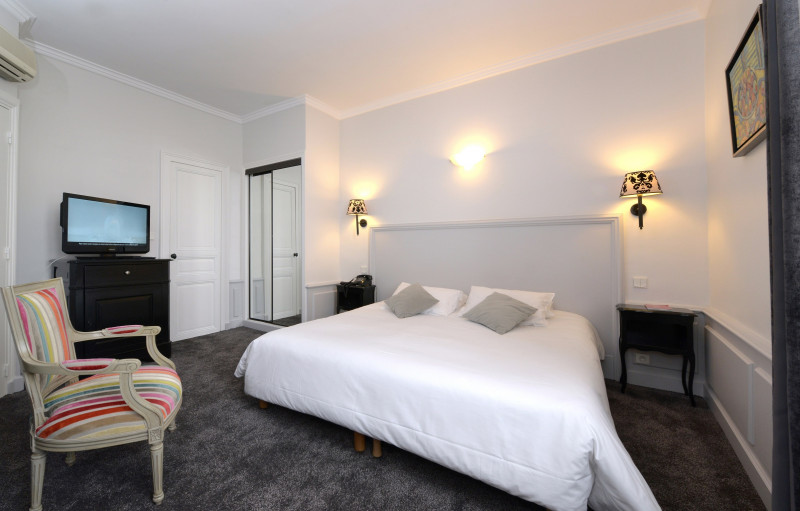 Hôtel de France - Chambre Prestige - © Bouyer Vincent Hôtel de France - Chambre Prestige